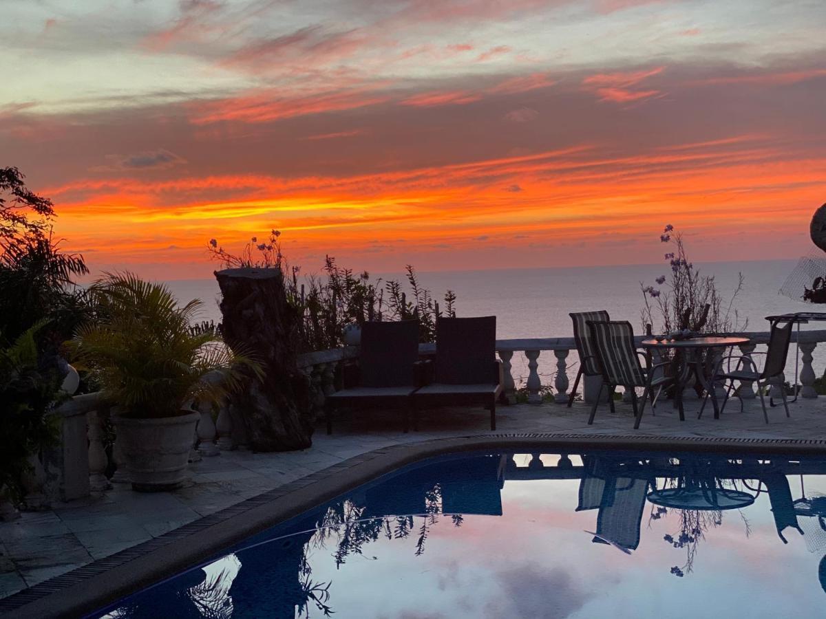 Casa Doro Romantic setting with golden sunset view Glacis  Esterno foto