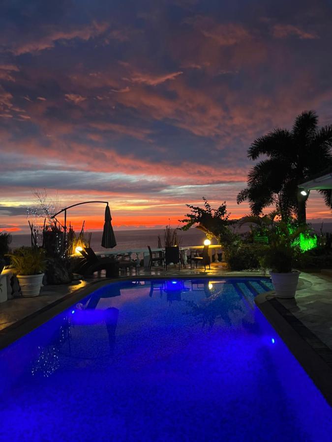 Casa Doro Romantic setting with golden sunset view Glacis  Esterno foto